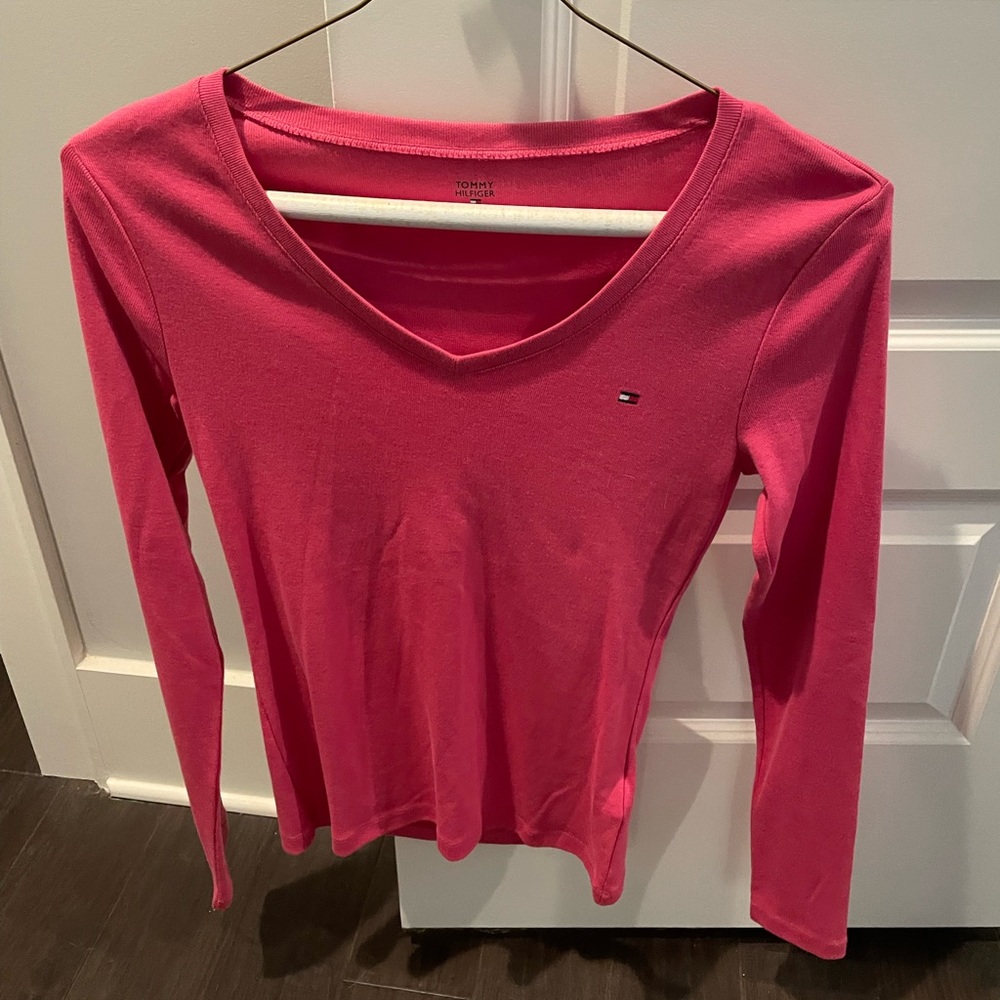 Vintage Fuchia Tommy Hilfiger V-neck Sweater